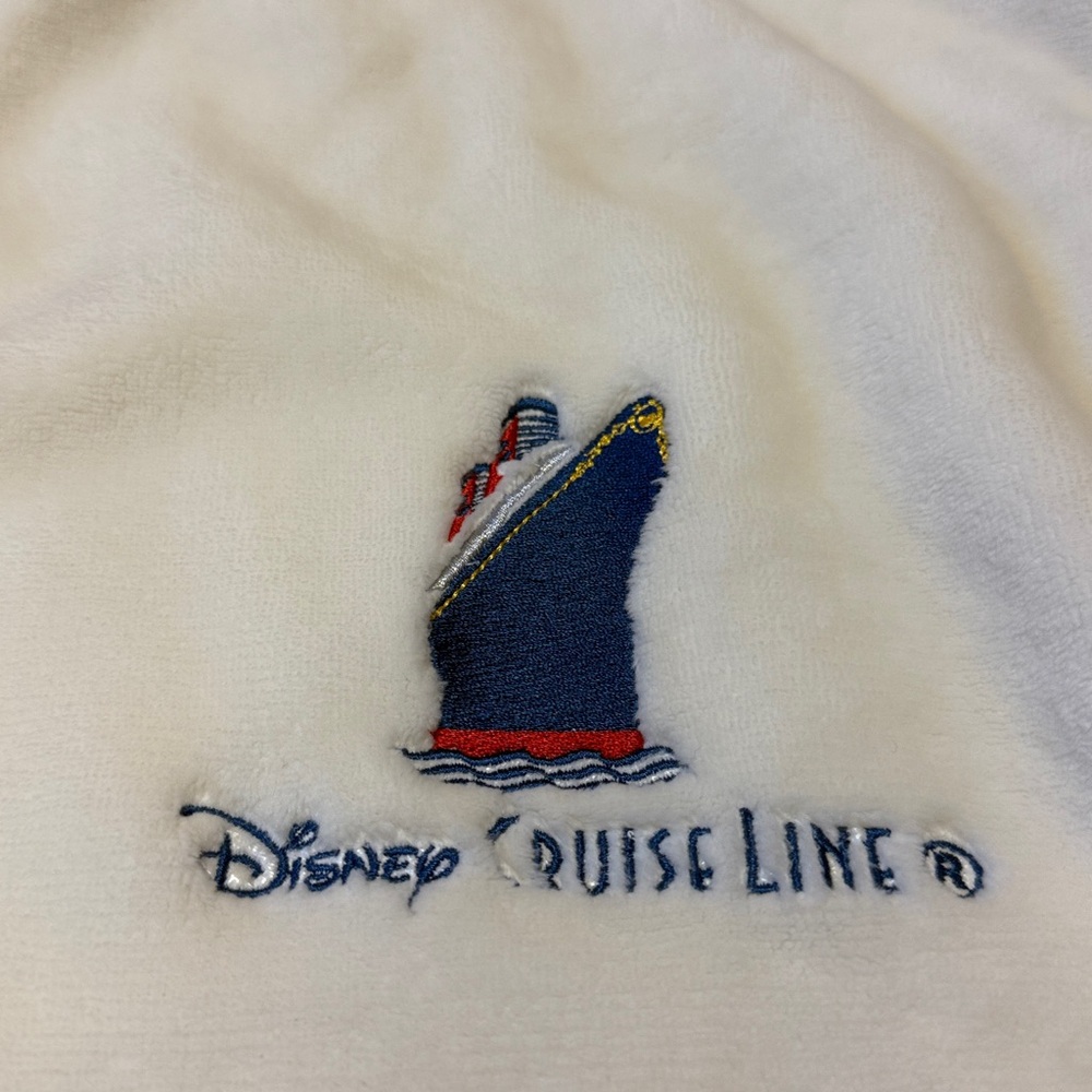 Disney Cruise Line Deluxe Plush Embroidered Spa Robe ONE SIZE - Picture 2 of 14